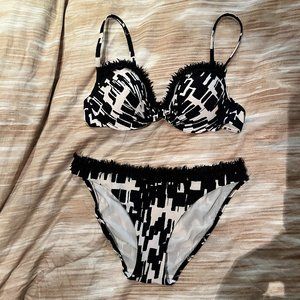 MARYAN MEHLHORN BLACK & WHITE BIKINI